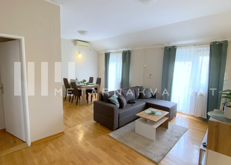 Dom zdravlja Zvezdara, Paje Jovanovića, namešten (ID: 1254) ID#1254