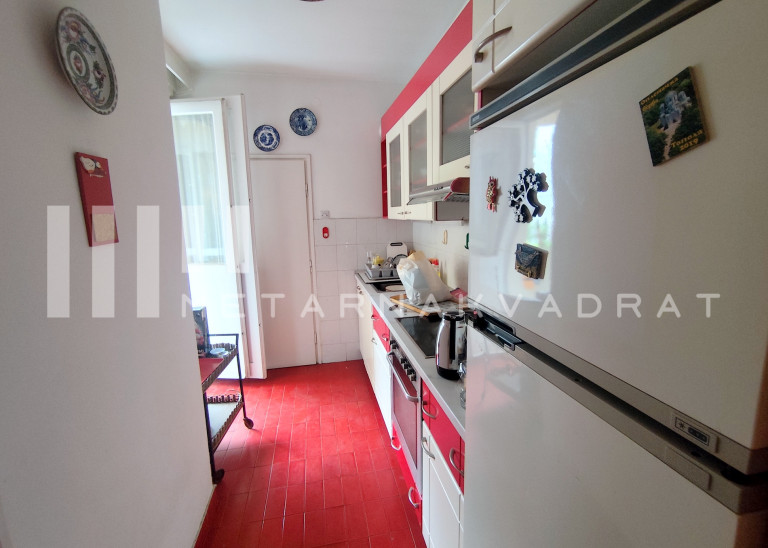 Mašinski fakultet, opremljen trosoban stan (ID: 1327) ID#1327