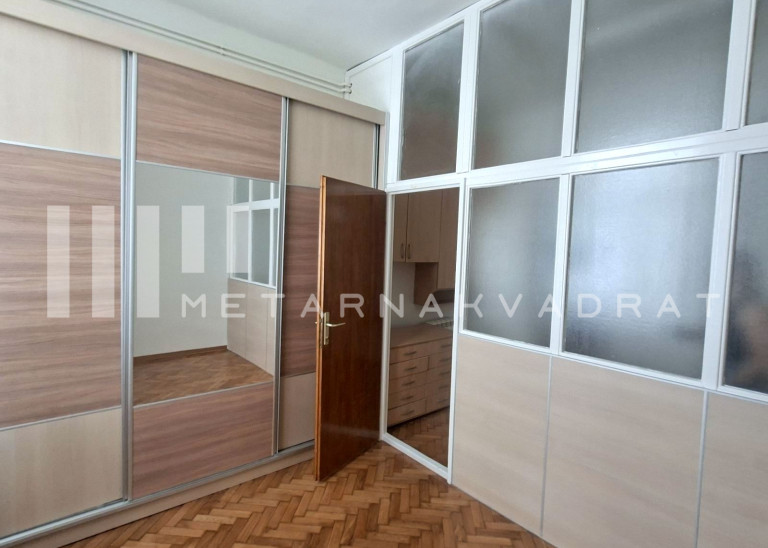 Tašmajdan, Desanke Maksimović (ID: 1332) ID#1332