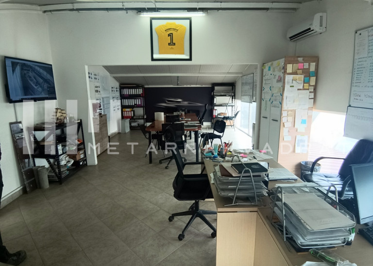 Beograd
                                                                                                    , Batajnica
                                                                                                    , Vojislava Mitrovića
                                                                slika 11