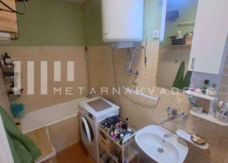 Kod Vukovog spomenika, Molerova (ID: 1357) ID#1357
