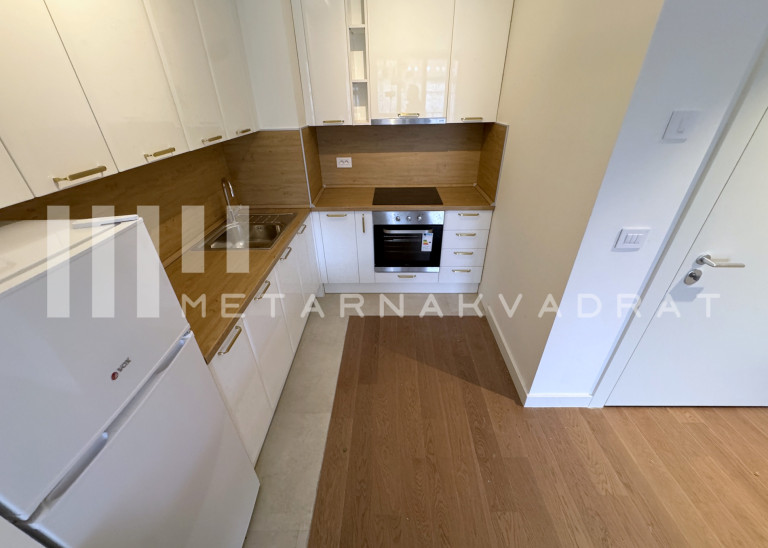 Beograd na vodi, namešten, 2 parking mesta(ID: 1256) ID#1256 1.600 €