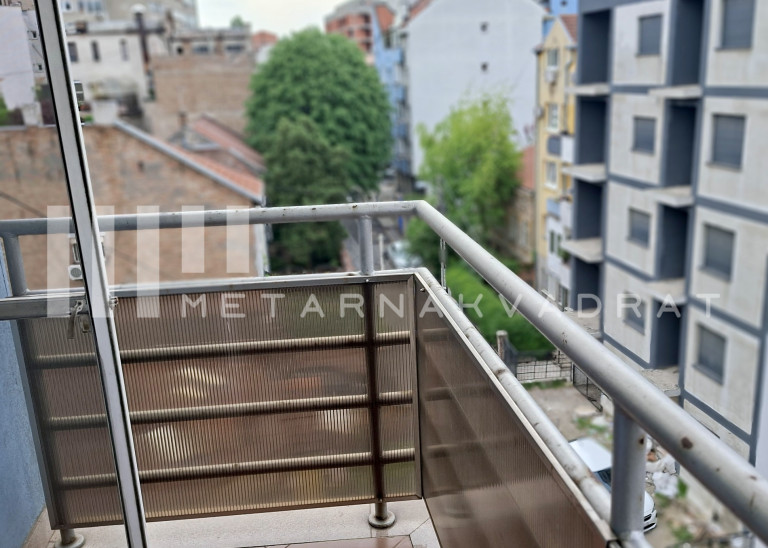 Beograd
                                                                                                    , Profesorska kolonija
                                                                                                    , Milana Tankosića
                                                                slika 9