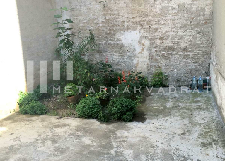 Beograd, Crveni krst, Kneza od Semberije (ID: 1301) ID#111301 49.500 €