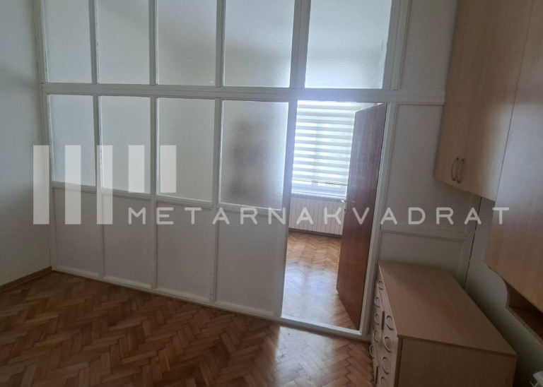 Tašmajdan, Desanke Maksimović (ID: 1332) ID#1332