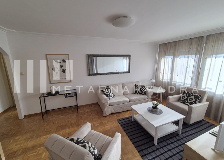 Beograd
                                                                                                    , Novi Merkator
                                                                                                    , Bulevar Zorana Đinđića
                                                                slika 7