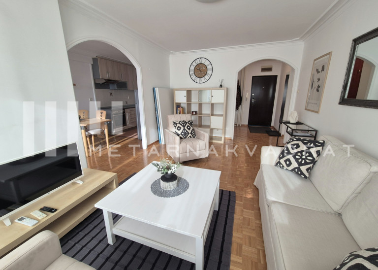 Beograd
                                                                                                    , Novi Merkator
                                                                                                    , Bulevar Zorana Đinđića
                                                                slika 8