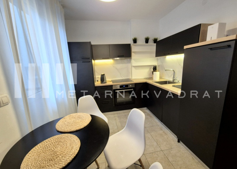 Beograd
                                                                                                    , Trg republike
                                                                                                    , Kosovska
                                                                slika 3