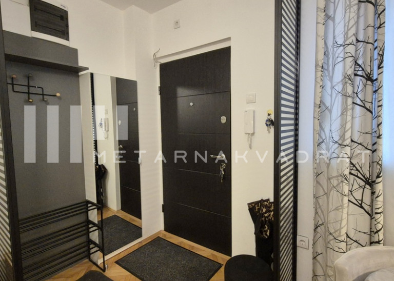 Beograd
                                                                                                    , Trg republike
                                                                                                    , Kosovska
                                                                slika 5