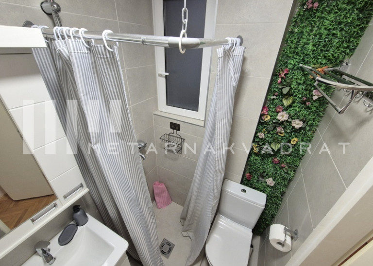 Beograd
                                                                                                    , Trg republike
                                                                                                    , Kosovska
                                                                slika 13