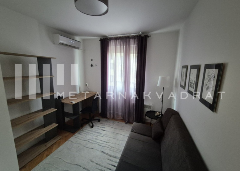 Beograd
                                                                                                    , Trg republike
                                                                                                    , Kosovska
                                                                slika 9