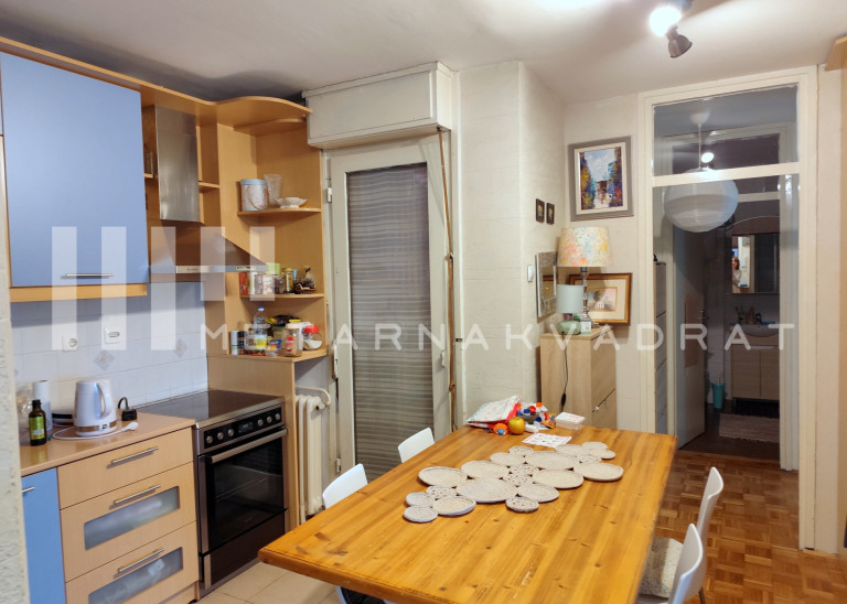 Beograd, Bežanijska kosa 1,opremljen 2.5 stan  (ID: 1180) ID#1180