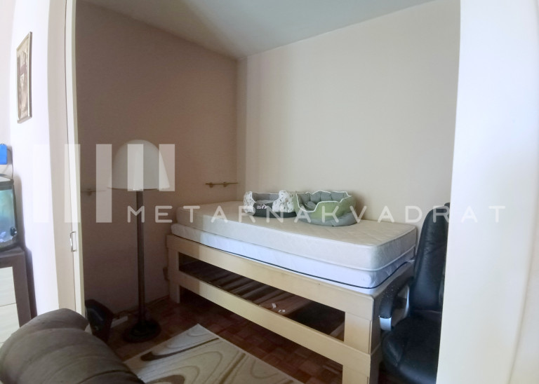 Blok 61, Jurija Gagarina, garaža (ID: 1215) ID#1215