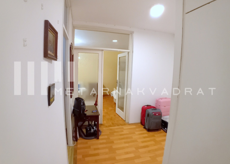 Beograd
                                                                                                    , Bežanija - blokovi
                                                                                                    , Jurija Gagarina
                                                                slika 9