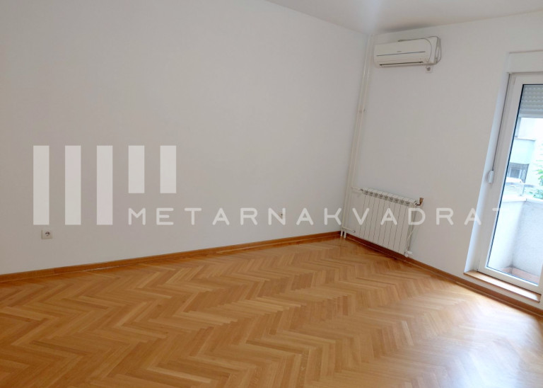 Beograd, Đeram pijaca, Branka Krsmanovića (ID: 1311) ID#1311