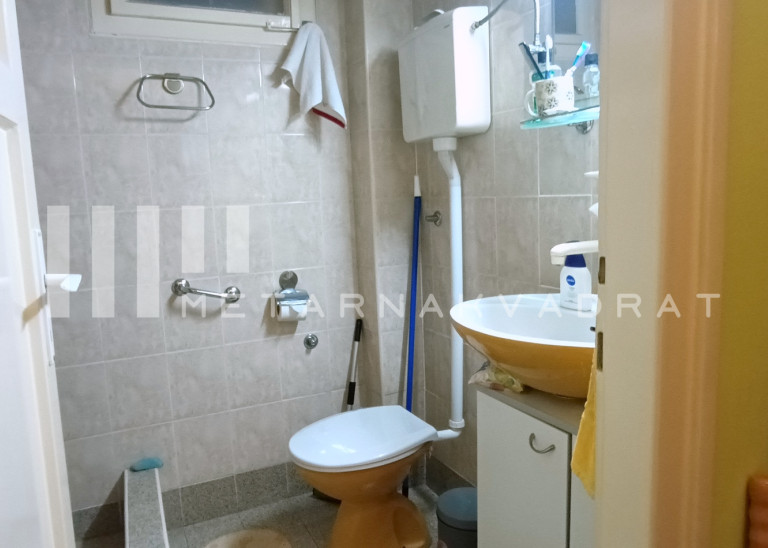 Beograd
                                                                                                    , Karaburma
                                                                                                    , Uralska
                                                                slika 3