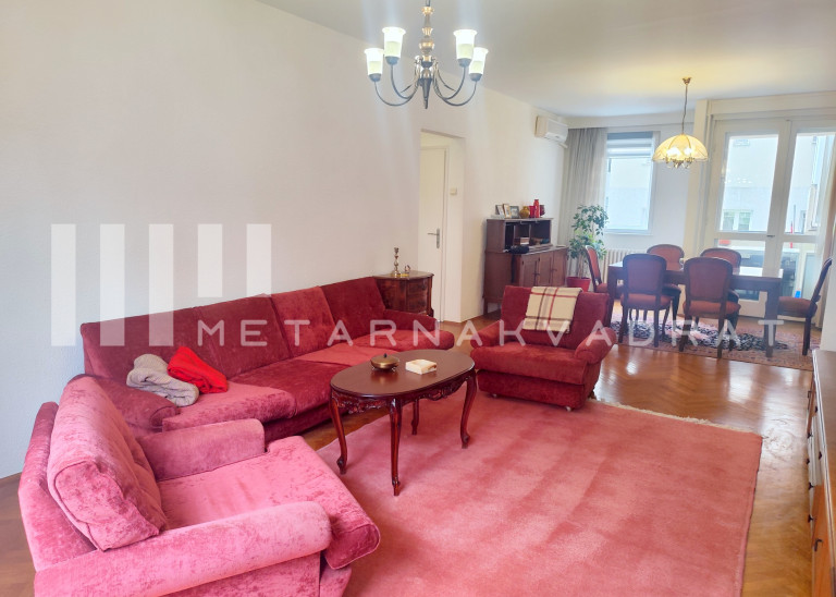 Mašinski fakultet, opremljen trosoban stan (ID: 1327) ID#1327