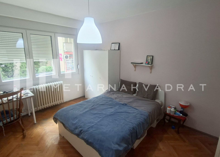 Kod Vukovog spomenika, Molerova (ID: 1357) ID#1357