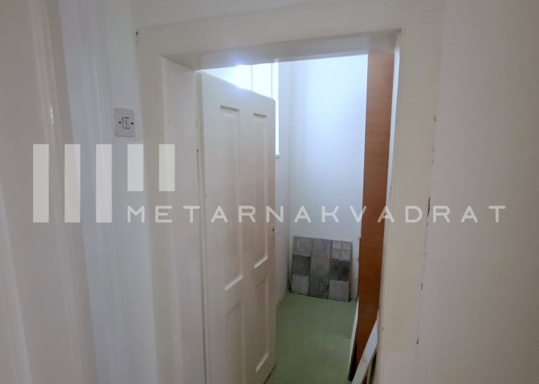 Tašmajdan, Desanke Maksimović (ID: 1332) ID#1332