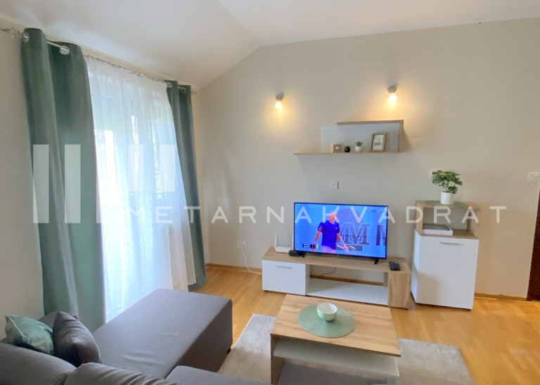 Dom zdravlja Zvezdara, Paje Jovanovića, namešten (ID: 1254) ID#1254