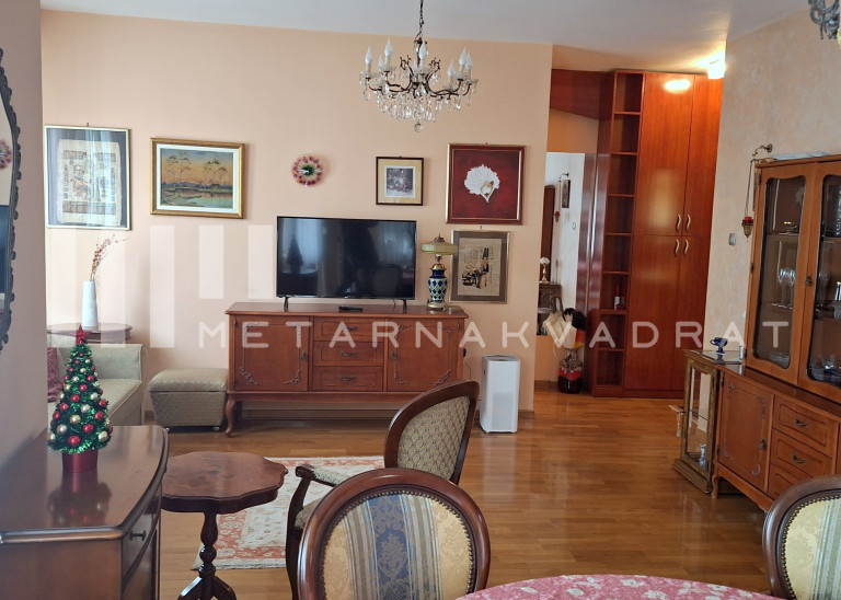 Beograd
                                                                                                    , Profesorska kolonija
                                                                                                    , Milana Tankosića
                                                                slika 1