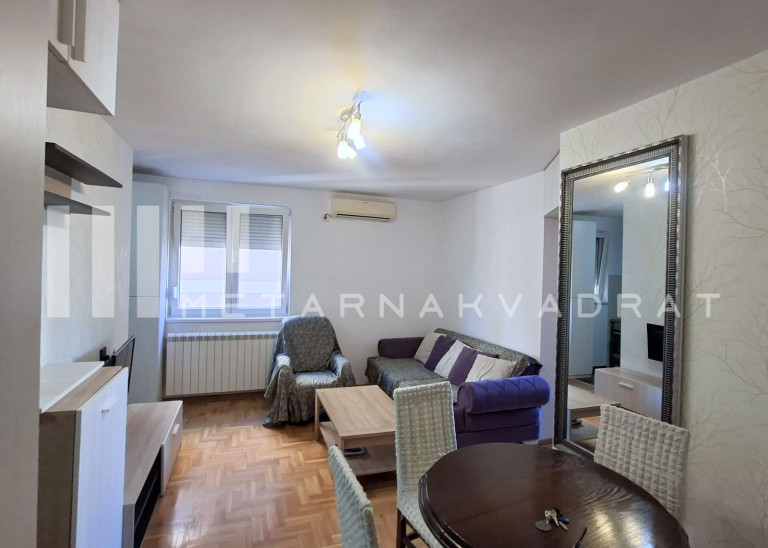 Višnjica, Maršala Tita, namešten, parking (ID: 1320) ID#1320 104.000 €