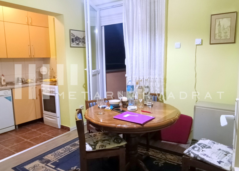 Beograd
                                                                                                    , Karaburma
                                                                                                    , Uralska
                                                                slika 1