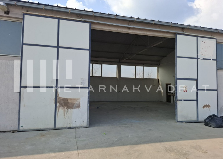 Batajnica, Vojislava Mitrovića, hala - magacin (ID: 1286) ID#1286