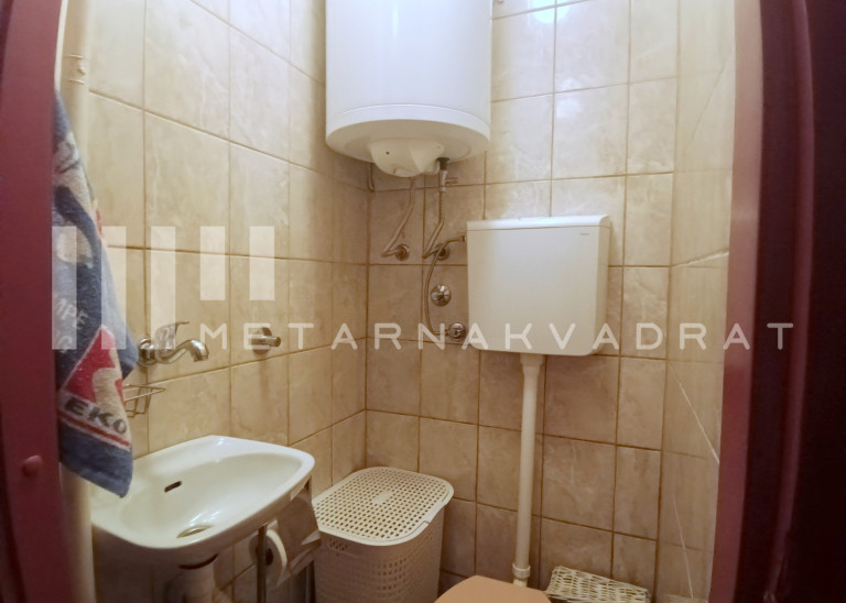 Blok 61, Jurija Gagarina, garaža (ID: 1215) ID#1215
