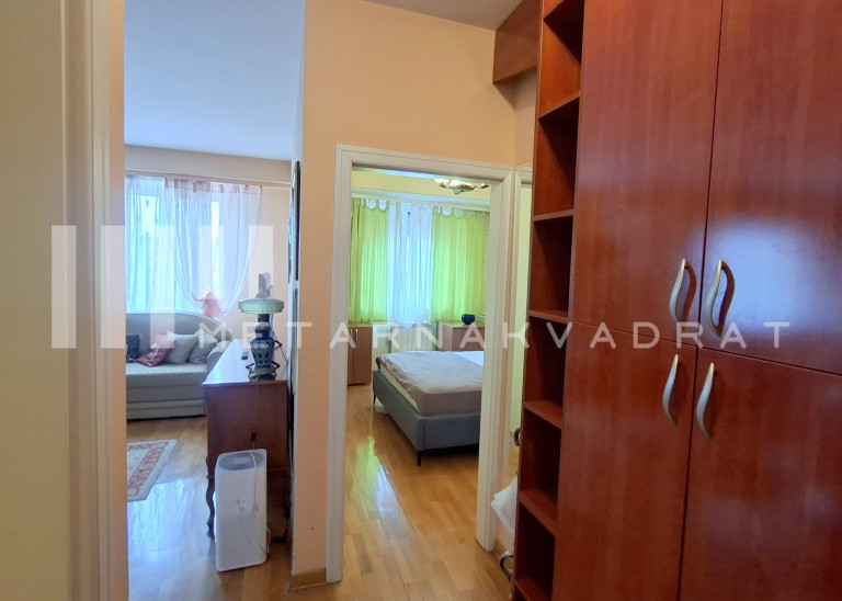 Beograd
                                                                                                    , Profesorska kolonija
                                                                                                    , Milana Tankosića
                                                                slika 6