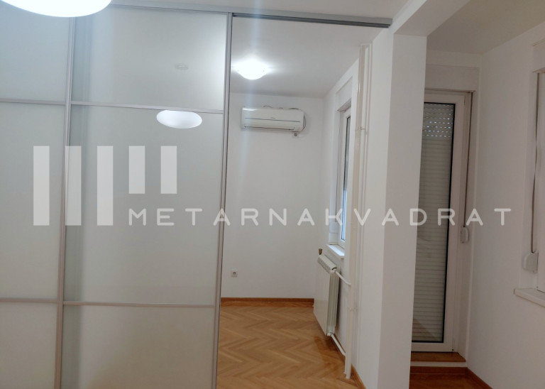 Beograd, Đeram pijaca, Branka Krsmanovića (ID: 1311) ID#1311