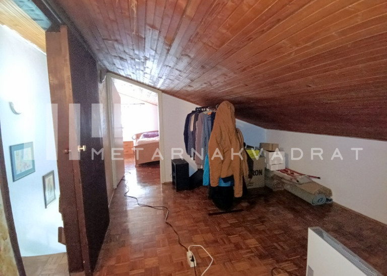 Cvetkova pijaca, Novobrdska (ID: 1186) ID#1186