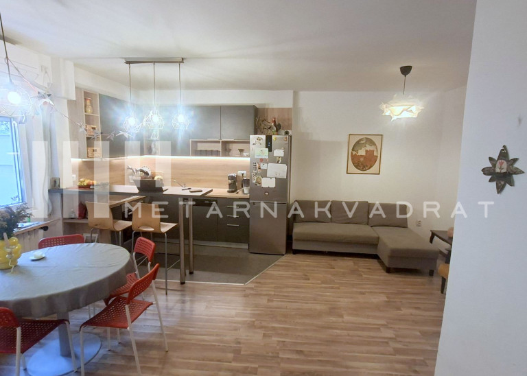 Kod Vukovog spomenika, Molerova (ID: 1357) ID#1357 750 €