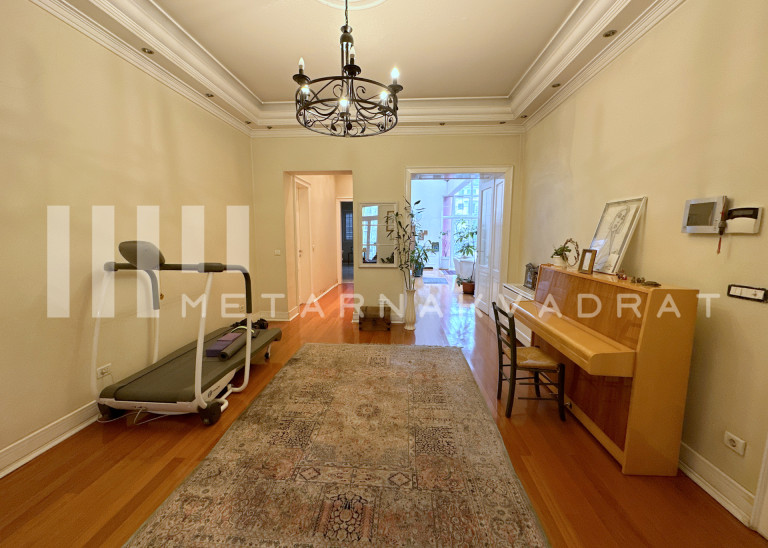 Vračar, Krunski venac, lux, 6 parking mesta (ID: 790) ID#2554 Vračar, Krunski venac, lux, 6 parking mesta (ID: 790) ID#2554