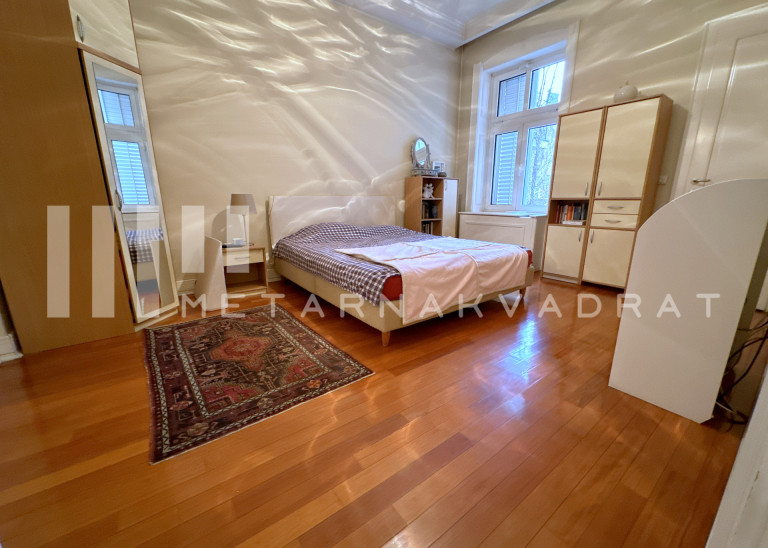 Vračar, Krunski venac, lux, 6 parking mesta (ID: 790) ID#2554 Vračar, Krunski venac, lux, 6 parking mesta (ID: 790) ID#2554