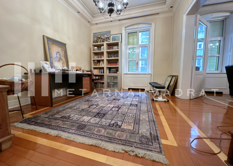 Vračar, Krunski venac, lux, 6 parking mesta (ID: 790) ID#2554 Vračar, Krunski venac, lux, 6 parking mesta (ID: 790) ID#2554