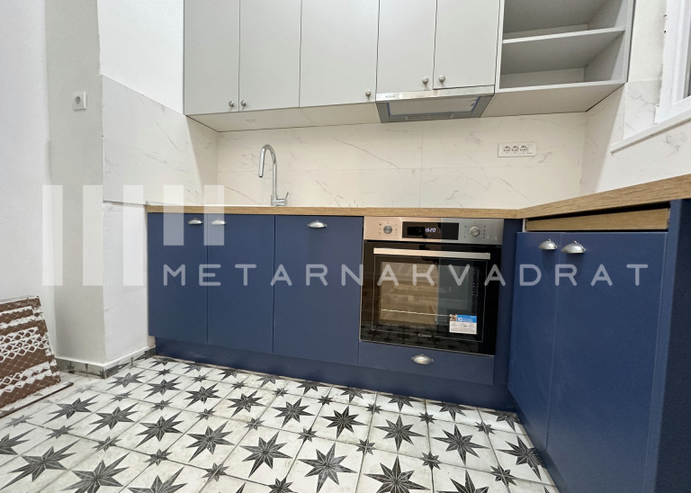 Beograd
                                                                                                    , Hram Sv. Save
                                                                                                    , Kneginje Zorke
                                                                slika 6