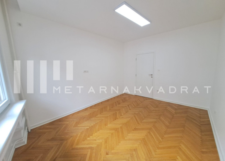 Beograd, Kalenić pijaca, Mutapova (ID: 1213) ID#1213