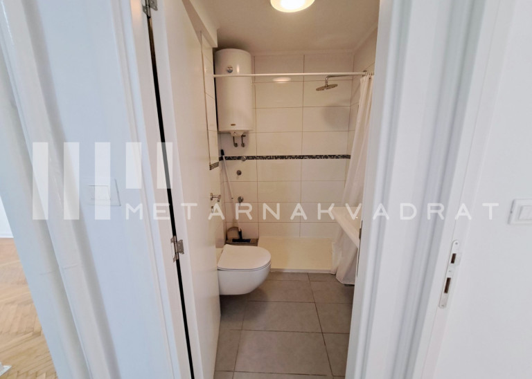 Kalenić pijaca, Mutapova, odličan (ID: 1213) ID#1213 Kalenić pijaca, Mutapova, odličan (ID: 1213) ID#1213
