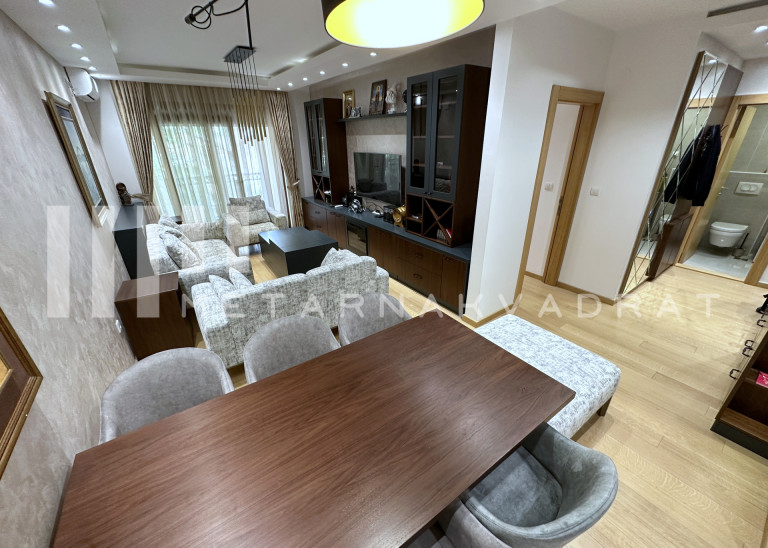 Crveni krst, Gročanska, namešten, garaža (ID: 892) ID#2532