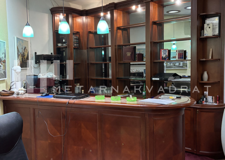 Crvenkapa - Bulevar Mihajla Pupina, lokal 41+36 bašta (ID: 1262) ID#1262