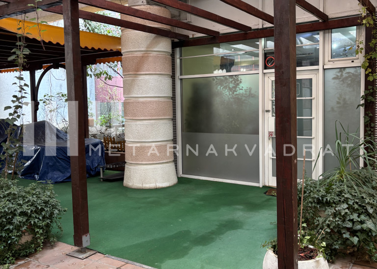 Crvenkapa - Bulevar Mihajla Pupina, lokal 41+36 bašta (ID: 1262) ID#1262