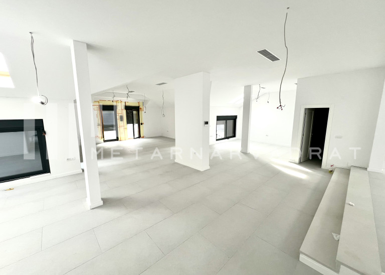  Centar, Gundulićeva