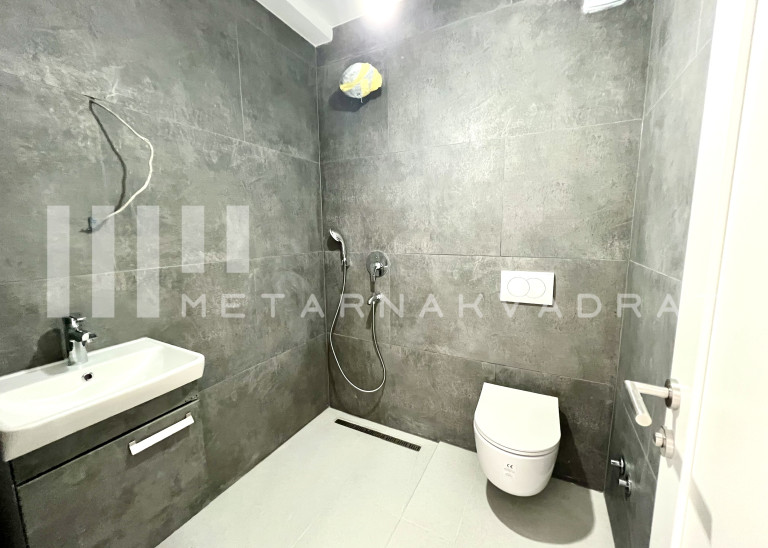 Beograd
                                                                                                    , Centar
                                                                                                    , Gundulićeva
                                                                slika 6