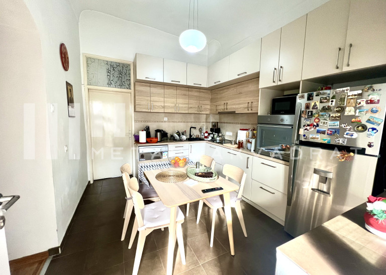 Beograd, Zemunski kej, Zmaj Jovina, garaža(ID: 1277) ID#1277