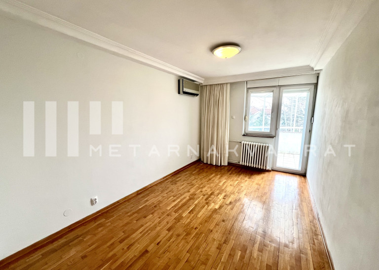 Diplomatsko naselje, Blagoja Parovića, parking (ID: 1282) ID#1282