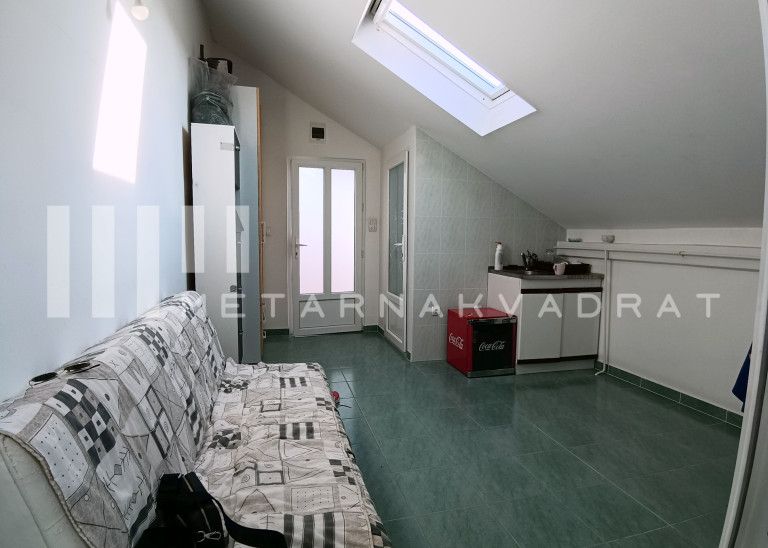 Bežanijska kosa I MZ, Karingtonka sa garažom (ID: 1194) ID#1194 Bežanijska kosa I MZ, Karingtonka sa garažom (ID: 1194) ID#1194