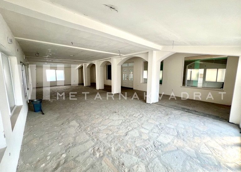 Vrčin, Bulevar Revolucije, magacin i lokal (ID: 1285) ID#1285