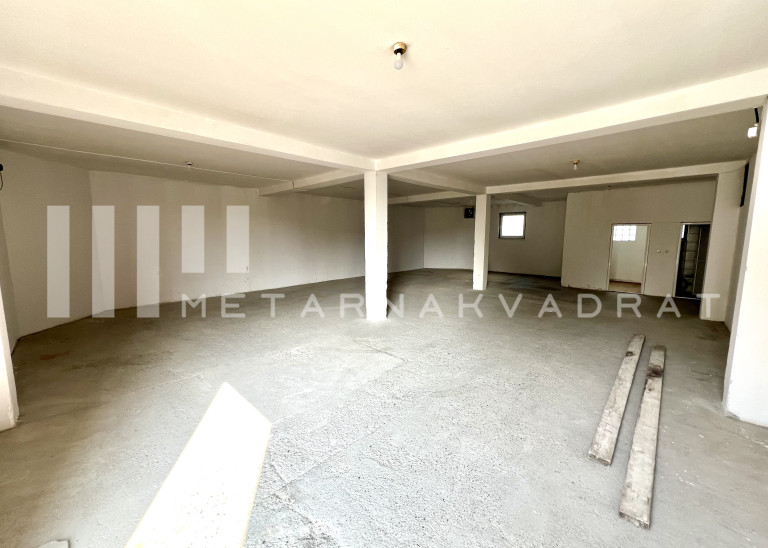 Vrčin, Bulevar Revolucije, magacin i lokal (ID: 1285) ID#1285