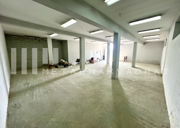 Vrčin, Bulevar Revolucije, magacin i lokal (ID: 1285) ID#1285